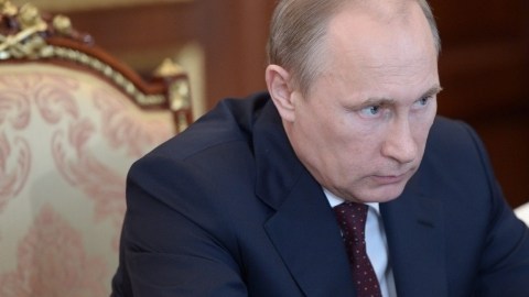 El presidente ruso dijo que está en contacto con homólogo ucraniano.