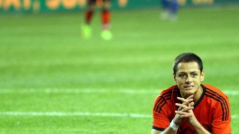 Javiér Hernández deberá entrenarse para estar a tono con el equipo que lo elija.