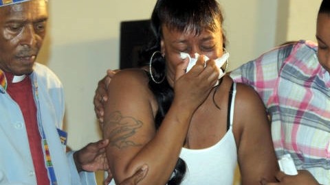 Familiares de  Erick Garner en el National Center N. junto al activista Rev. AL Sharpton.