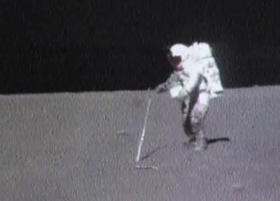 500 millones de personas en todo el mundo vieron las imágenes en blanco y negro de los astronautas Neil Armstrong y Edwin Aldrin en la Luna.