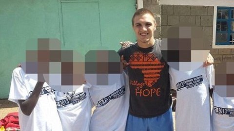 En su declaración, el joven confesó que sus víctimas incluían niños y niñas de entre cuatro a nueve años de edad.