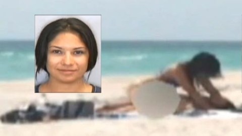 Jose "Benny" Caballero y Elissa Alvarez enfrentan cargos de comportamiento obsceno.