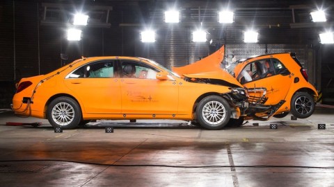 Daimler presume, pero habrá que ver los test de otras instancias.