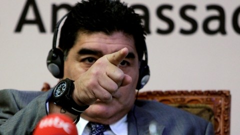 Diego Armando Maradona  señaló que Alejandro Sabella debe dejar de ser el director técnico de la selección de  Argentina.