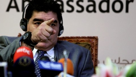 Diego Armando Maradona señaló que Alejandro Sabella debe dejar de ser el director técnico de la selección de Argentina.