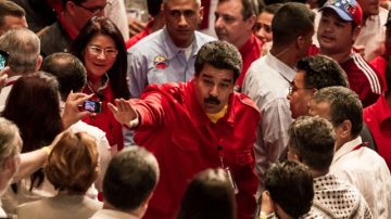 El presidente venezolano, Nicolás Maduro (c), ha dado todo su respaldo a Carvajal.
