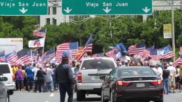 Puertorriqueños realizan una marcha a favor de que la Isla se una permanentemente a EE.UU.