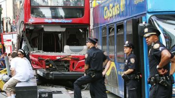 FDNY informó que en total fueron 18 las personas heridas en el choque de los dos autobuses.