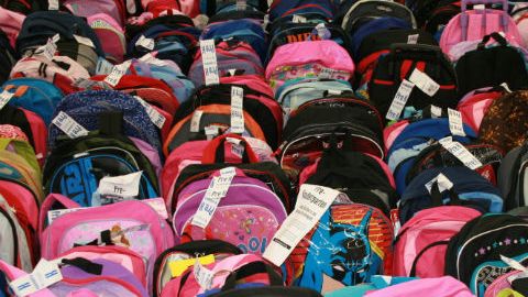 Voluntarios de América se encargan de la colecta.