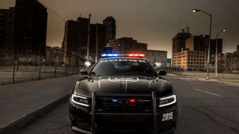 El nuevo Dodge Charger es intimidante y hasta agresivo.