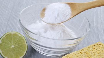 La sal es un arma barata y efectiva para limpiar manchas que no imaginas.