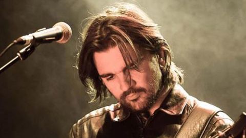 Juanes y su esposa Karen Martínez tienen tres hijos en común.