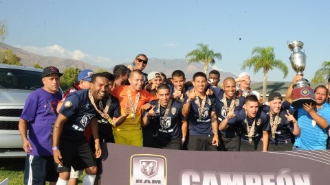 San Nicolás ganó la Copa Alianza y se embolsó un premio de cinco mil dólares.