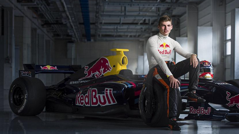 Max cumplirá 17 años en septiembre y se convertiría en el piloto más joven en hacerlo en la máxima categoría.