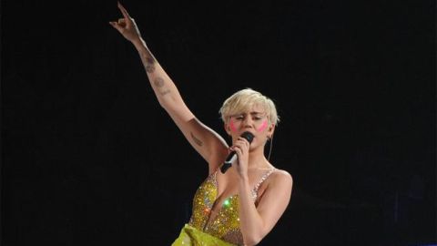 Miley Cyrus ha superado en fama a su papá, Billy Ray Cyrus.