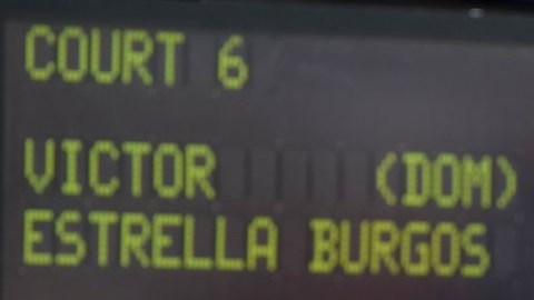 Estrella Burgos en acción durante el partido en el que derrotó al holandés Igor Sijsling.