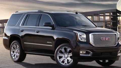 Aunque el espacio es un poco limitado en la GMC Yukon 2015, es una opción confiable y segura.