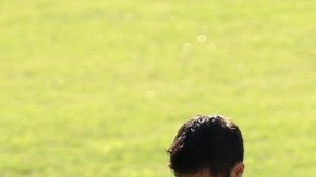 Jugadores de Monterrey en un entrenamiento previo al encuentro ante los Gallos Blancos.