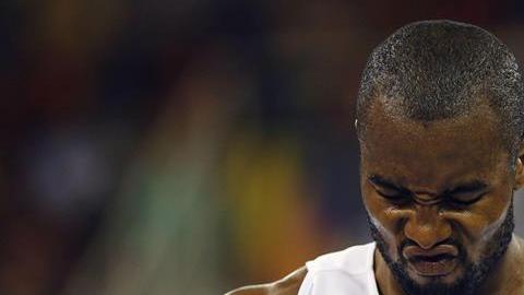 El pívot de la selección de España Serge Ibaka durante el partido de la segunda jornada de la Copa del Mundo de Baloncesto 2014.