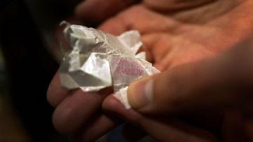 Los paquetes de heroína decomisados tenían un valor en la calle de $10 cada uno.