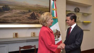 Hillary Clinton visitó la capital mexicana como oradora en un evento organizado por el magnate Carlos Slim.