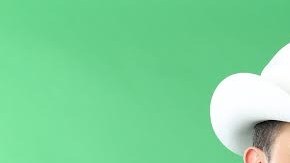 Tapia dice que ahora aumentaron sus seguidores de todas edades.