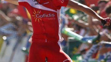 Daniel Navarro, celebra su victoria en la decimotercera etapa de la Vuelta Ciclista a España 2014,  corrida entre Burgos y el Parque de Cabárceno (Cantabria)