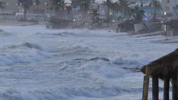 El huracán provocó más de 2,000 evacuados en Baja California Sur.
