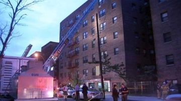 El suceso ocurrió en un apartamento del sexto piso del edificio 143-40 de la Avenida Roosevelt en Flushing.