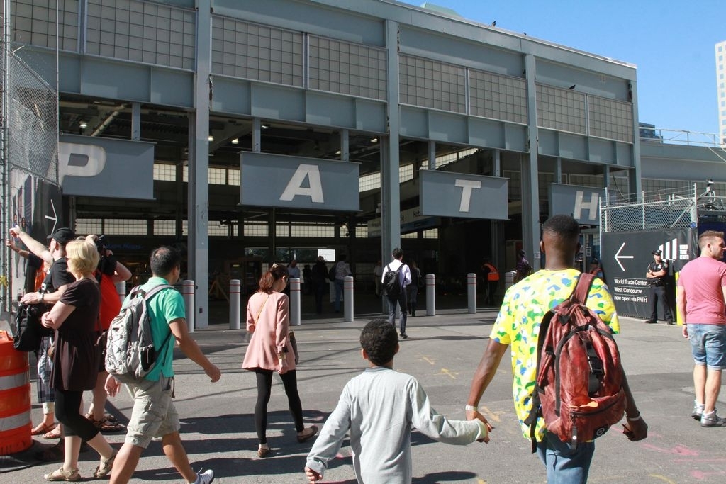 El pasaje del tren PATH aumentará a $2.75 - El Diario NY