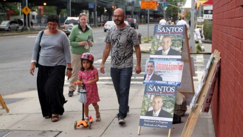 El senador estatal Adriano Espaillat sudó algo más de lo que se esperaba en su contienda por el distrito 31 (Alto Manhattan).