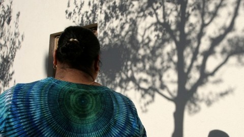 Marta M., como millones de inmigrantes, tiene más de una década viviendo en  EEUU y en espera de una oportunidad para regularizar su situación migratoria.