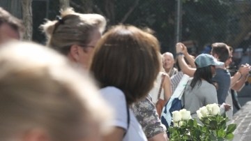 Rosas blancas fueron depositadas en el Memorial del 9/11, en la víspera del 13 aniversario de los atentados terroristas.