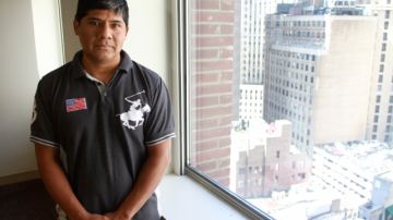 Carlos Salazar es un migrante de México por quien varios grupos de Derechos para inmigrantes están uniendo sus fuerzas para que le reembolsen su dinero por la negligencia de la Organización de Servicios Migratorios de NYC.