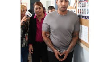 Don Omar fue arrestado la madrugada de este miércoles por amenazar a su pareja.