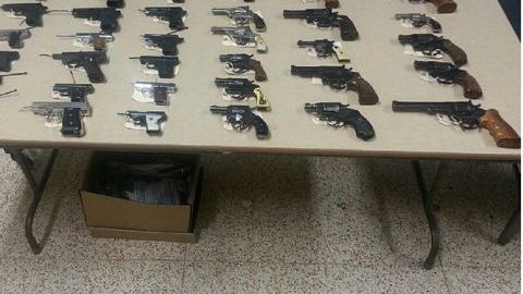Autoridades dijeron que la recolección de armas en El Bronx fue "un éxito"