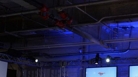El concepto del Mustang fue plasmado en esta colección de moda.