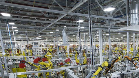 A través de Google es posible explorar el interiro de la planta donde se fabrica el nuevo Chrysler 200.