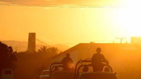 Los soldados patrullan hasta las zonas más apartadas de Tlatlaya.