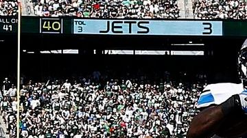 Jeremy Ross, receptor de los Lions, anota en jugada de 59 yardas en el segundo periodo. Los Lions ganaron en Nueva Jersey.