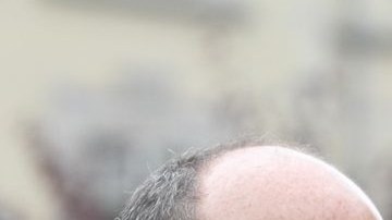 El alcalde Bill de Blasio anunció la medida en compañía del secretario del Departamento de Trabajo, Thomás Pérez.