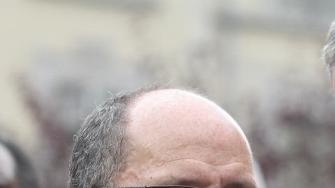 El alcalde Bill de Blasio anunció la medida en compañía del secretario del Departamento de Trabajo, Thomás Pérez.