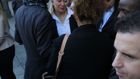 Rosa arregló su matrimonio con fines de legalizar su estatus migratorio.