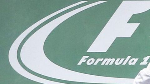 Sin champaña y sin euforia.