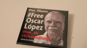 Oscar López Rivera, quien lleva 35 años en prisiones estadounidenses acusado por conspiración sediciosa.
