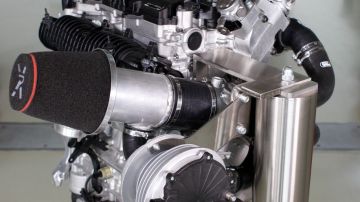 El nuevo motor Volvo utiliza un sistema único de tres turbocompresores.