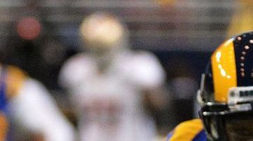 Brandon Lloyd, receptor de los 49ers, se escapa en touchdown de 80 yardas.