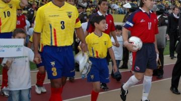 Iván Hurtado, excapitán de Ecuador, en un partido de las eliminatorias mundialistas.
