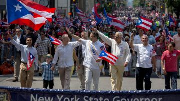 El gobernador Andrew Cuomo siempre participa en el Desfile Puertorriqueño de NYC.