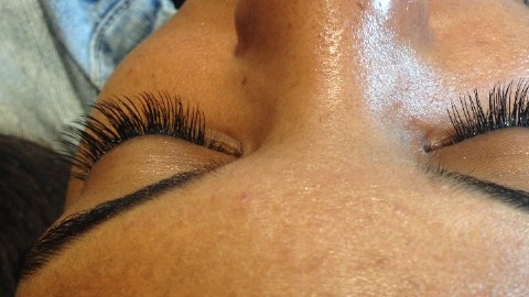 Extensiones de pestañas de una cliente de She Winks.